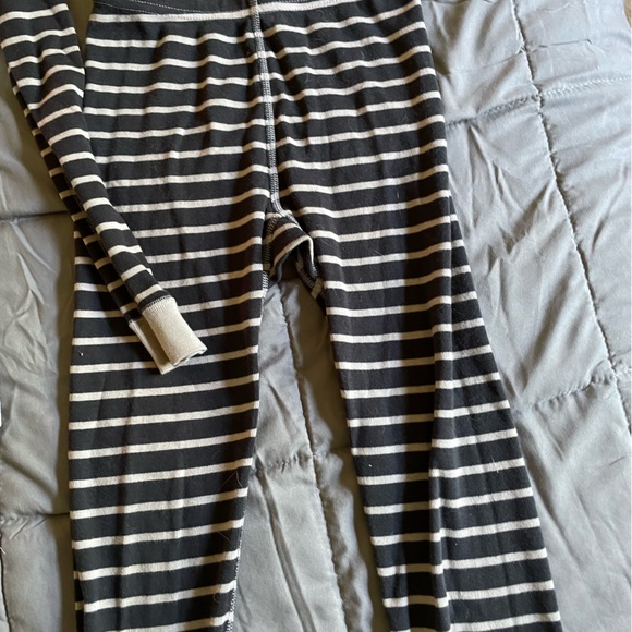 Hanna Andersson Pixar Cars pajamas size 6-7 - Picture 3 of 5